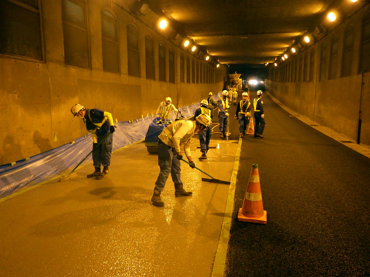 県単舗装道路修繕工事(五香)